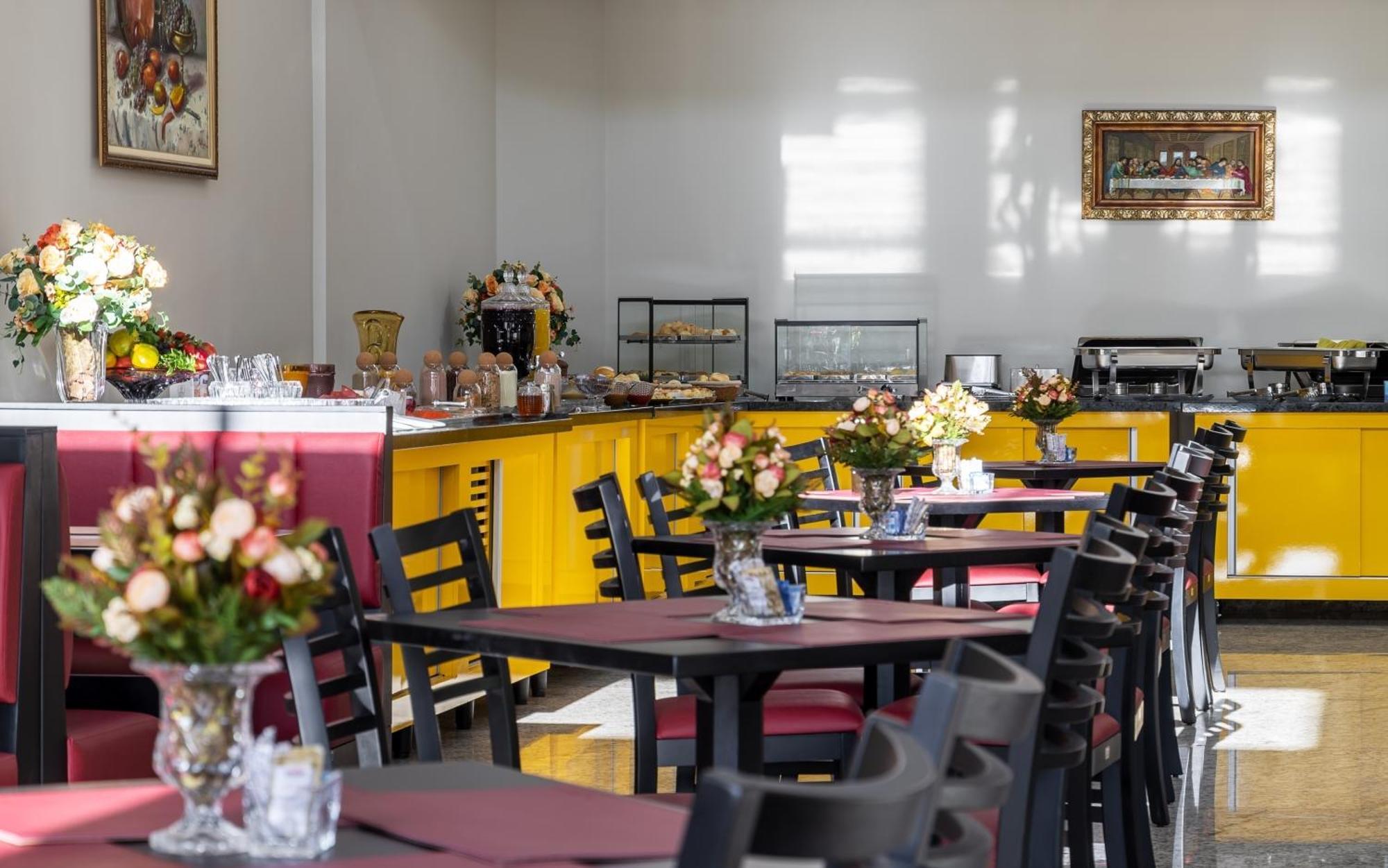 Hotel Dan Inn Uberlandia By Nacional Inn Buitenkant foto
